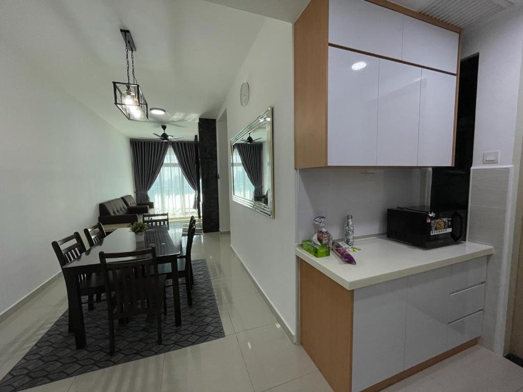 Legasi Kampung Baru Guest House By Rumahrehat Kuala Lumpur Exterior photo